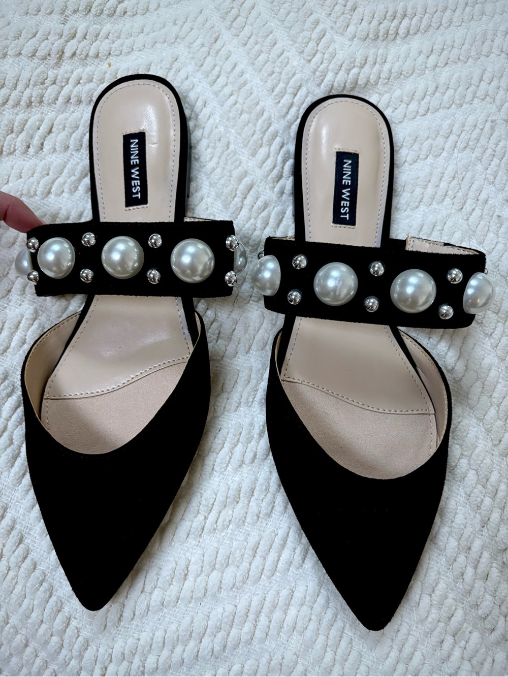 New❗️Nine West Black Pointed Toe Mules with Pearl-Stud Strap